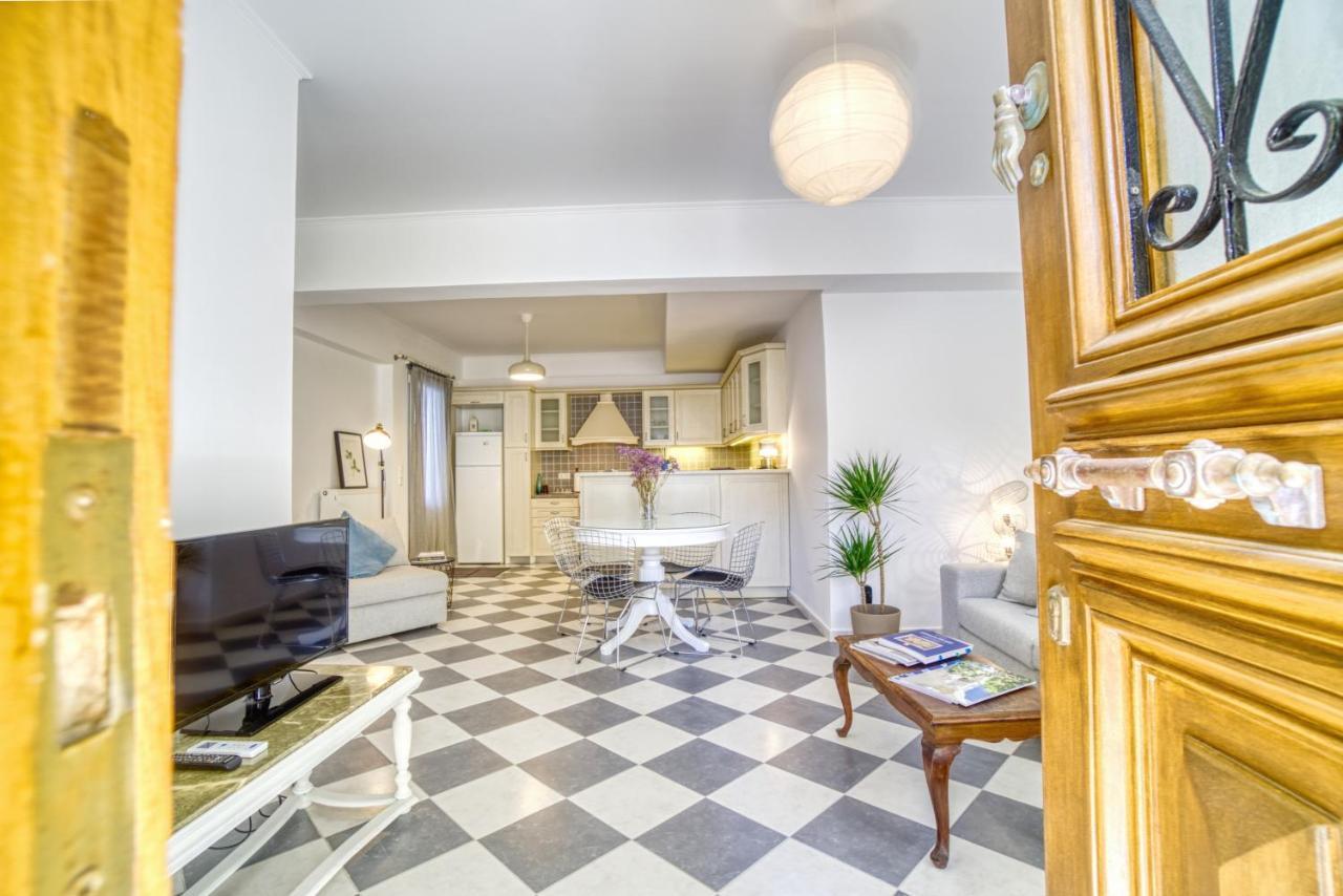Stylish, Cozy 2-Bdr Flat In Andros Town By Explore Andros Exterior foto