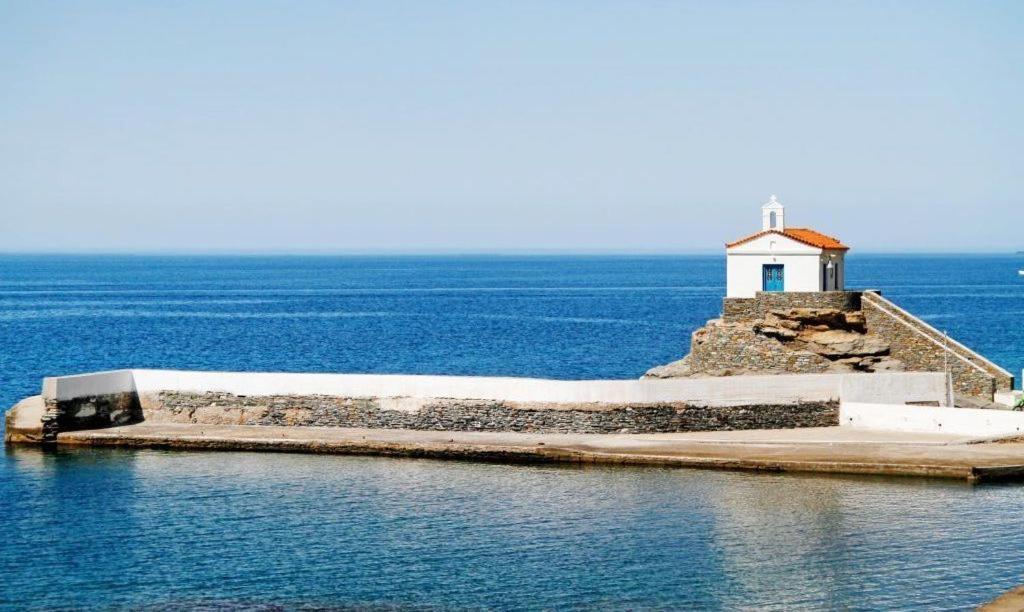Stylish, Cozy 2-Bdr Flat In Andros Town By Explore Andros Exterior foto